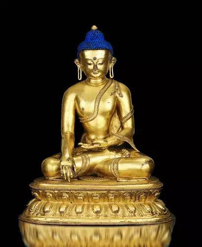 西藏，多元文化交融绽放和谐之花